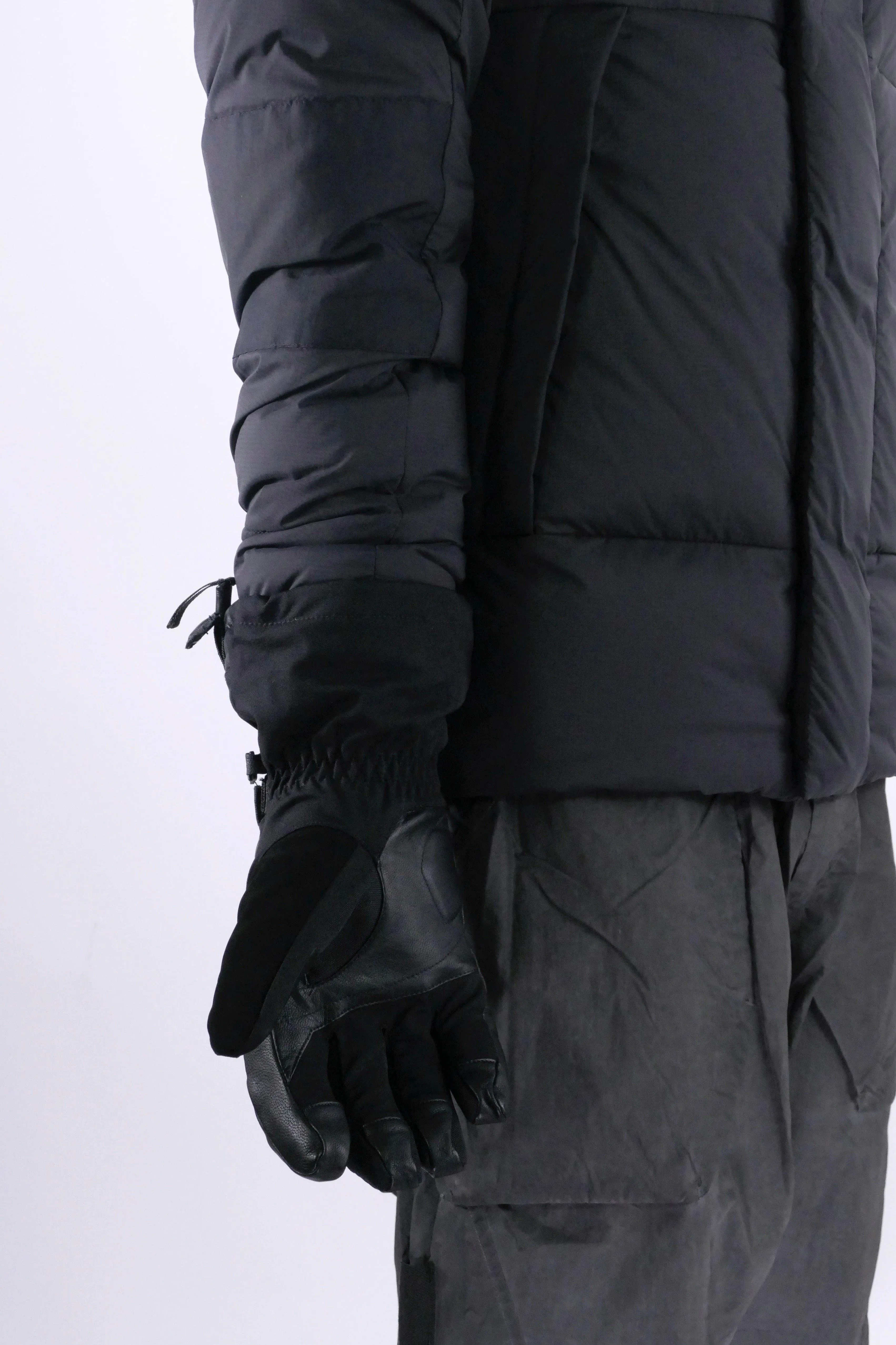 Canada Goose Mens Winter Accessories Gloves & Mitts Northern Utility  - Black