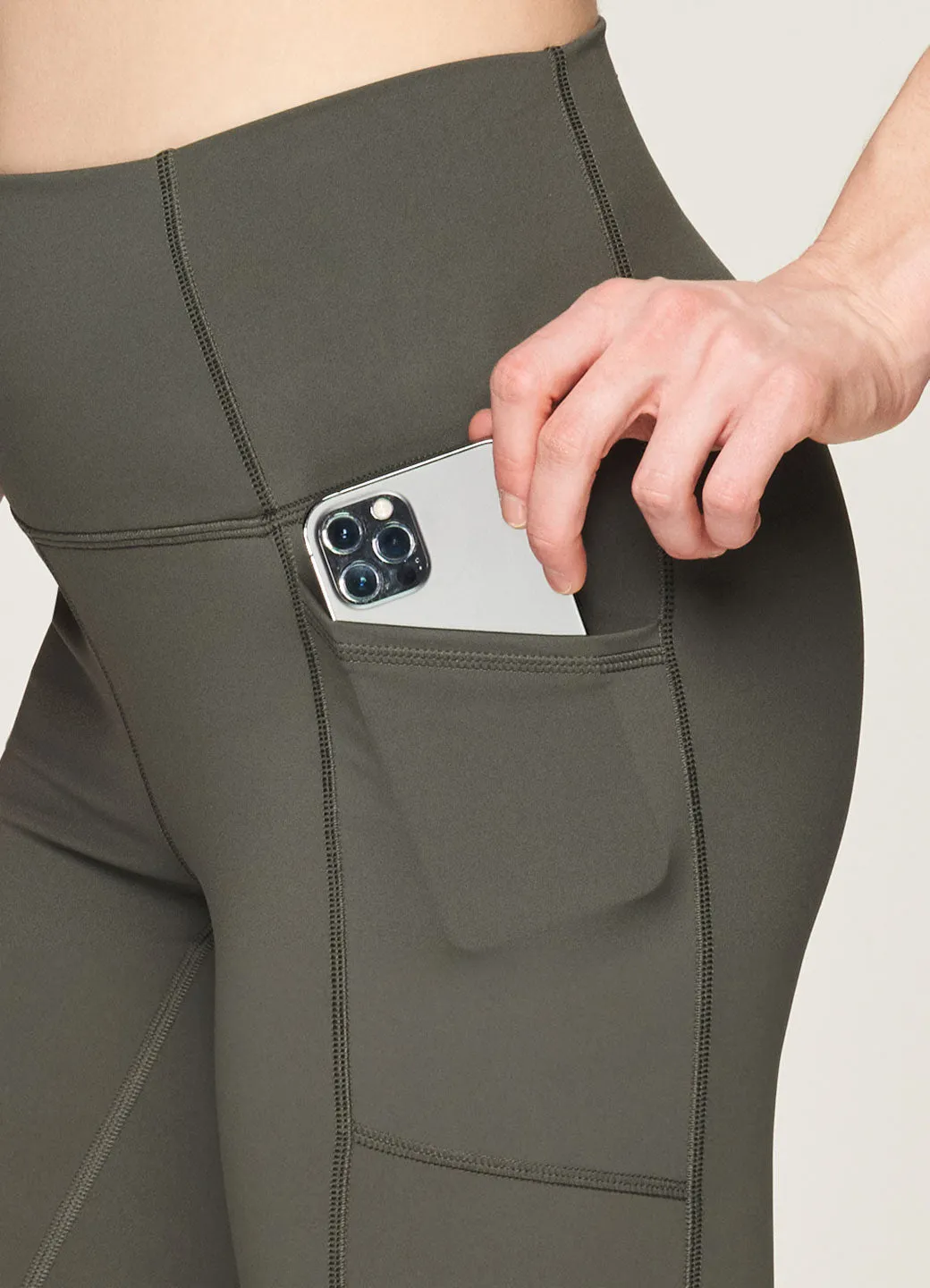 Tech Flex Ultra Hold Capri