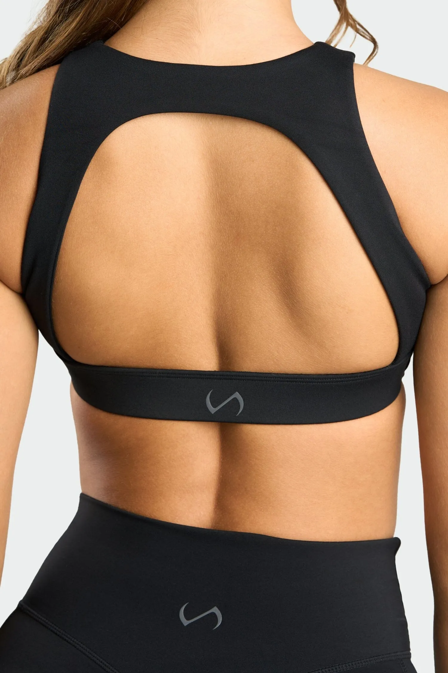 Tempo High Neck Sports Bra